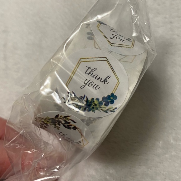 Thank you stickers roll of 500 - Picture 2 of 2